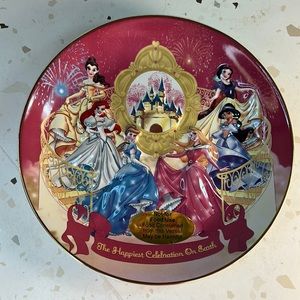 Walt Disney World 3D Princesses The Happiest Celebration On Earth Decor Plate